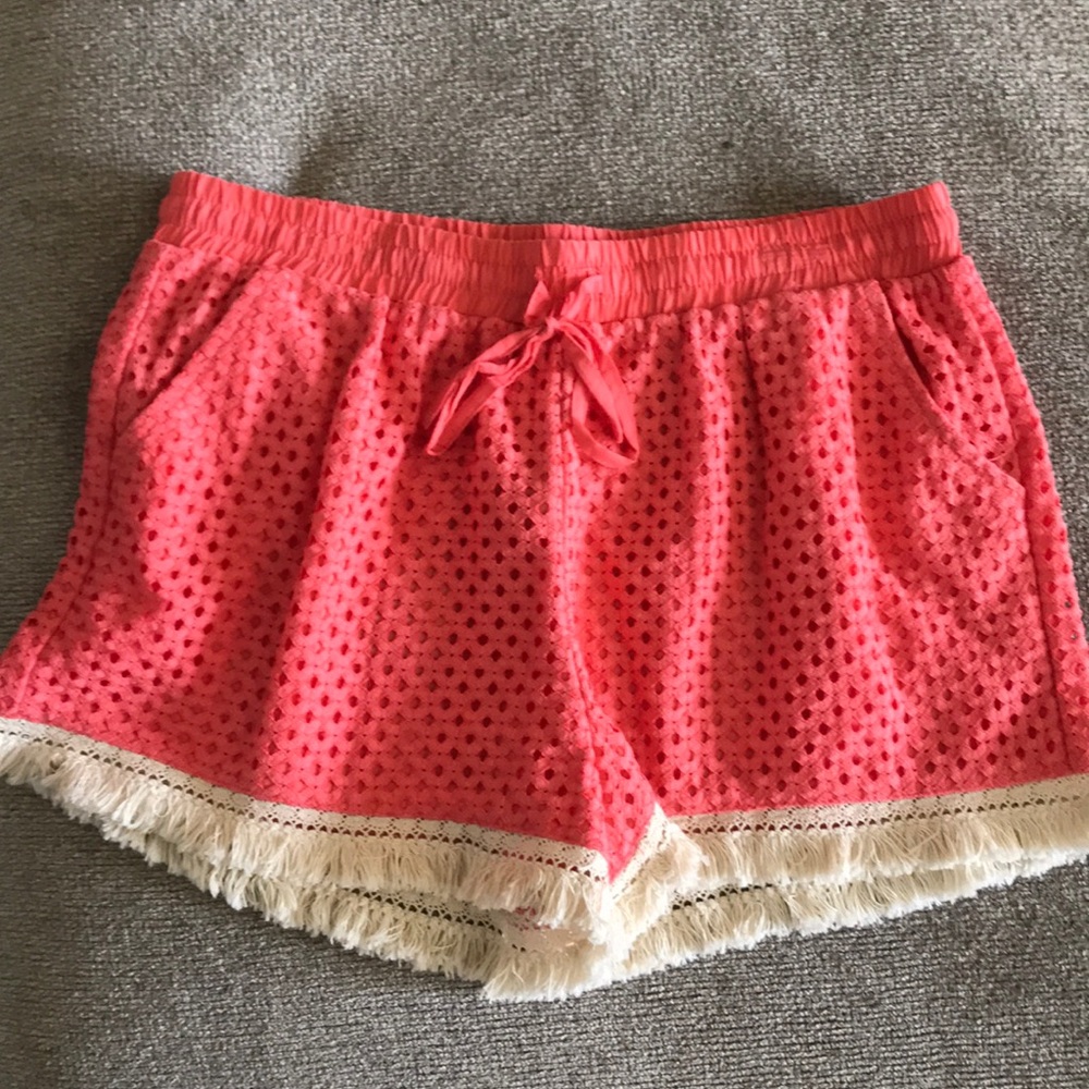 Textured flowy shorts with trim and pockets!